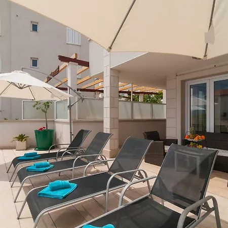 Juraj Bed and Breakfast Μπολ