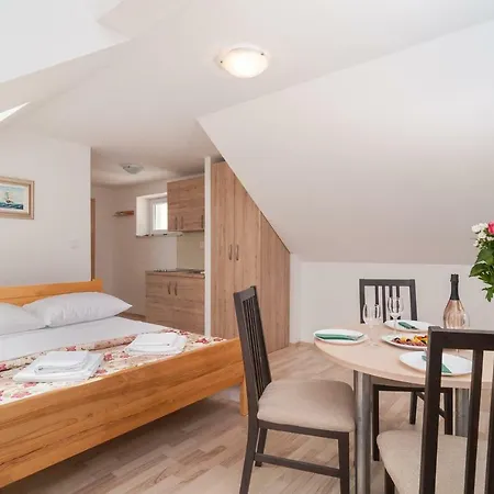 Juraj Bed and Breakfast