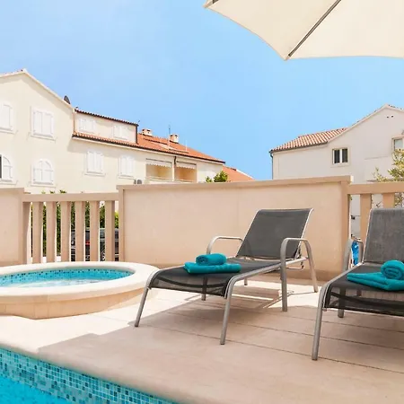 Bed and Breakfast Juraj Μπολ