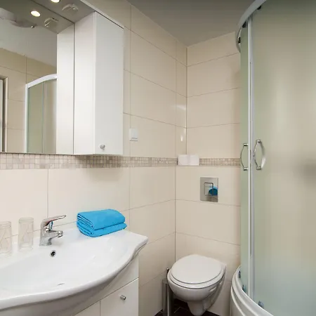 Juraj Nocleg ze śniadaniem 4*