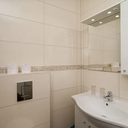 Juraj Nocleg ze śniadaniem 4*