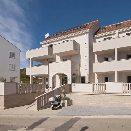 Juraj Nocleg ze śniadaniem Bol