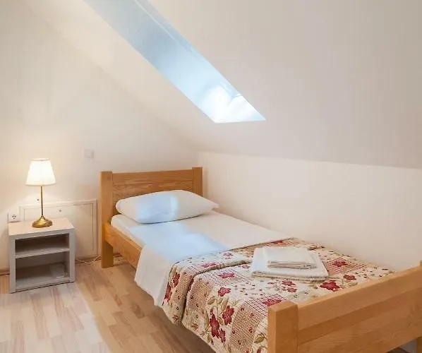 فندق مبيت وإفطار Juraj 4*