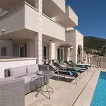 Juraj 4*